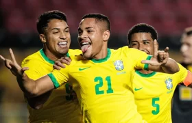 MU Dan Arsenal Incar Bintang Muda Brazil Vitor Roque