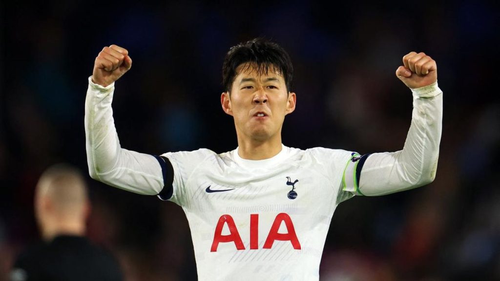 Son Heung-Min Membawa Tottenham Kembali Menang
